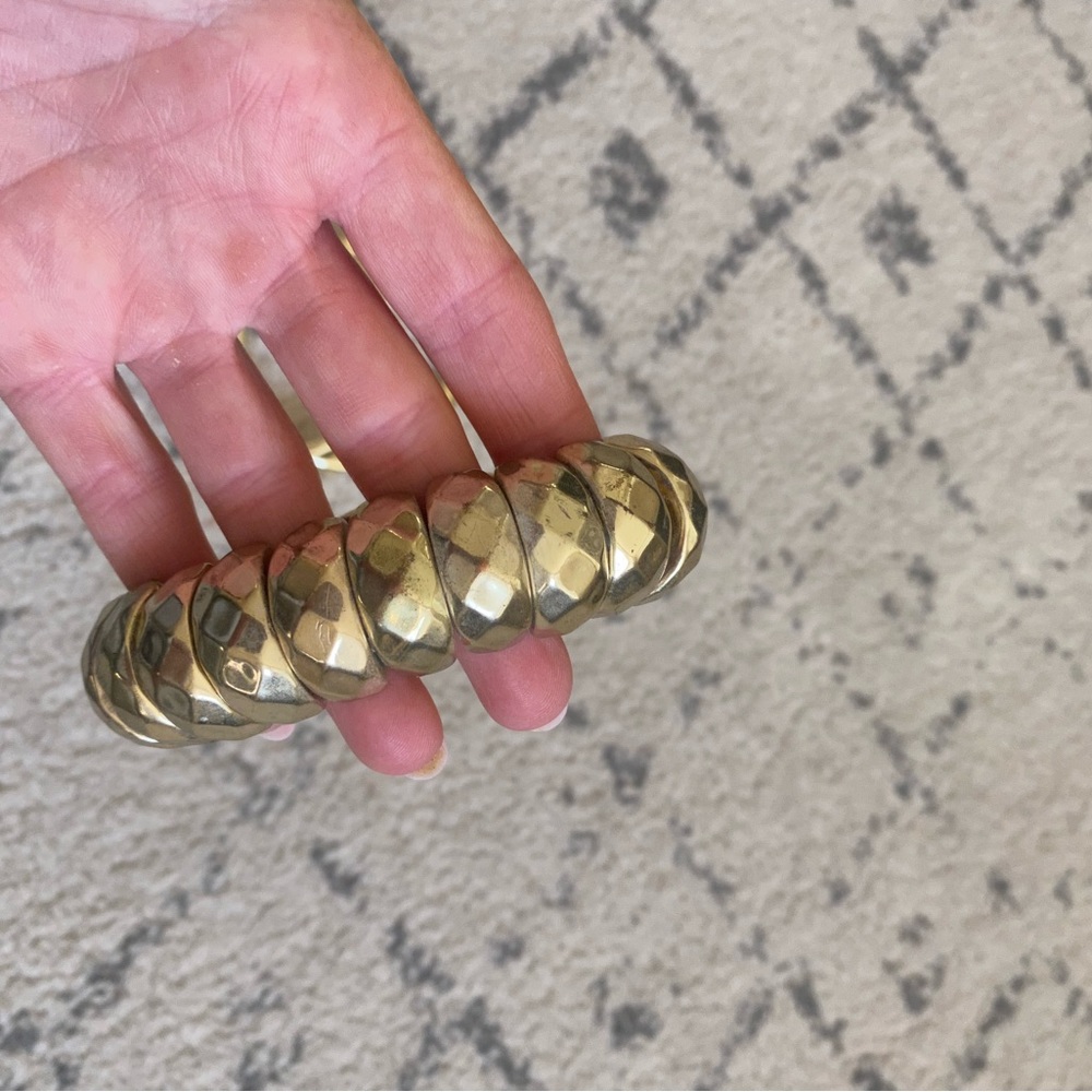 Gold bracelets - Picture 2 of 4
